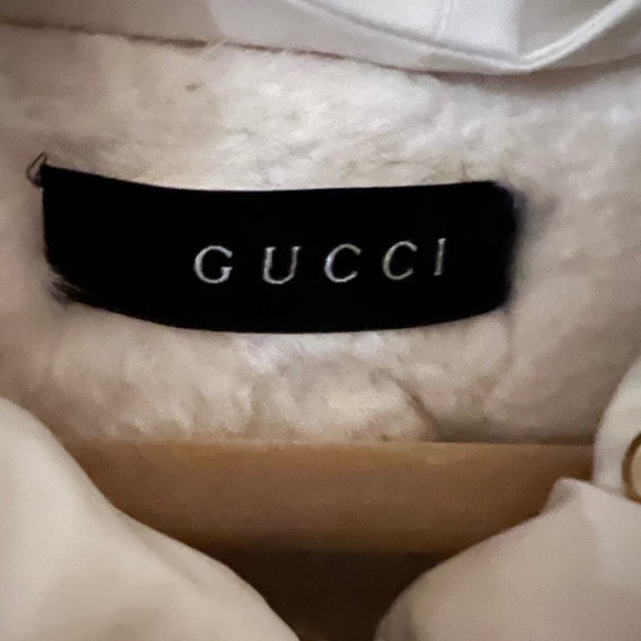 Vintage Gucci White Ski Jacket with Removable Fur Lining - Picture 8 of 13